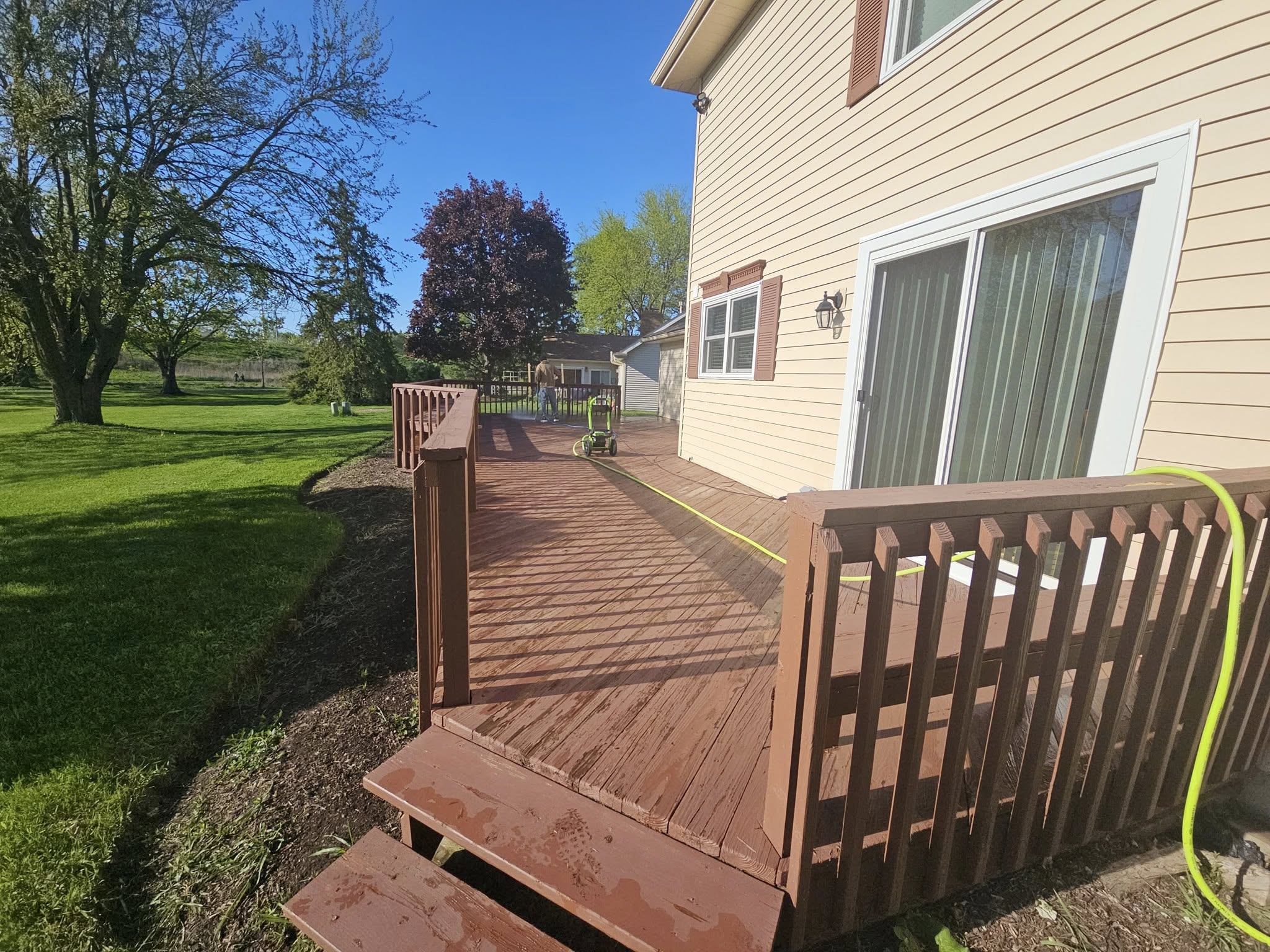 Exterior — patio