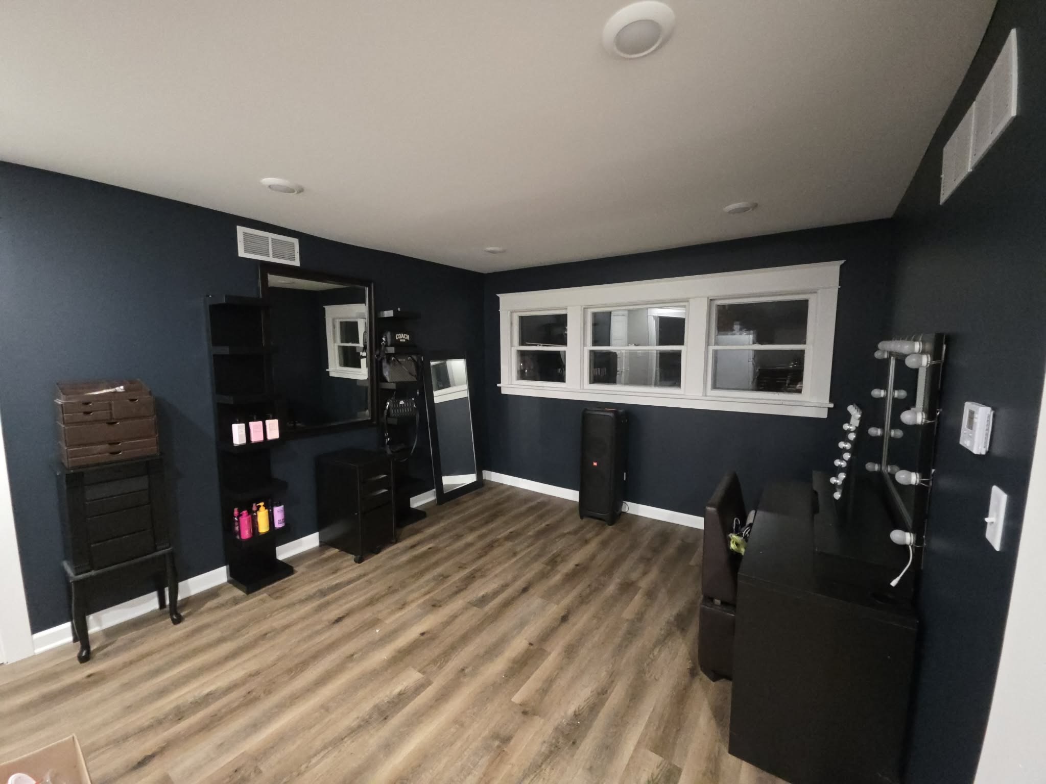 Small bedroom — finished